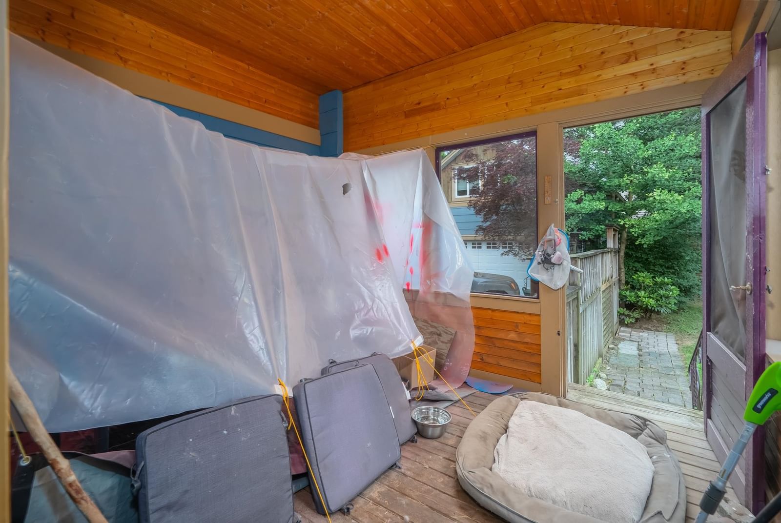 Listing Image 17