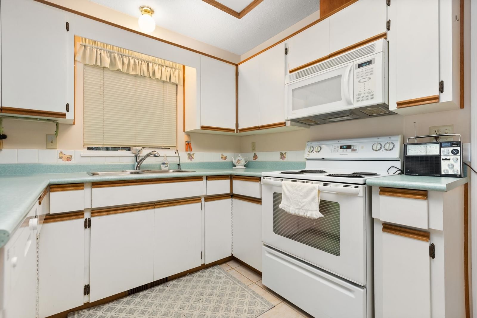 Listing Image 16