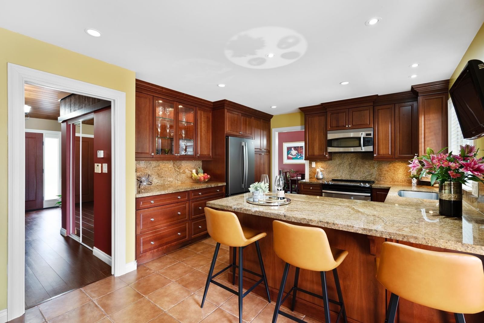 Listing Image 10