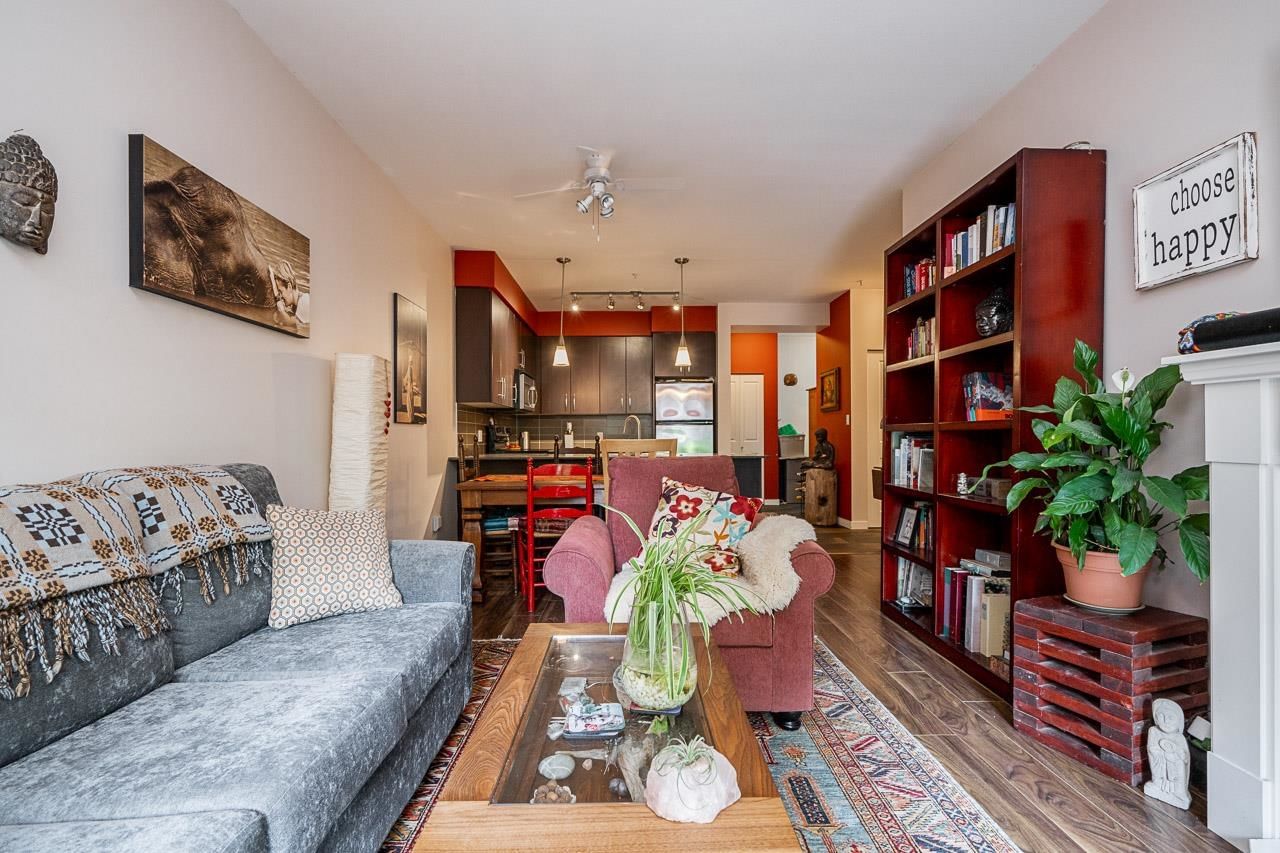 Listing Image 11