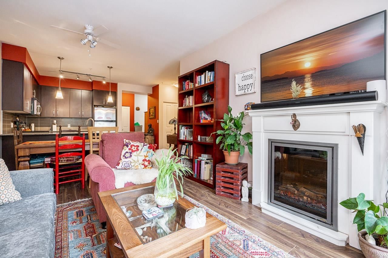 Listing Image 12