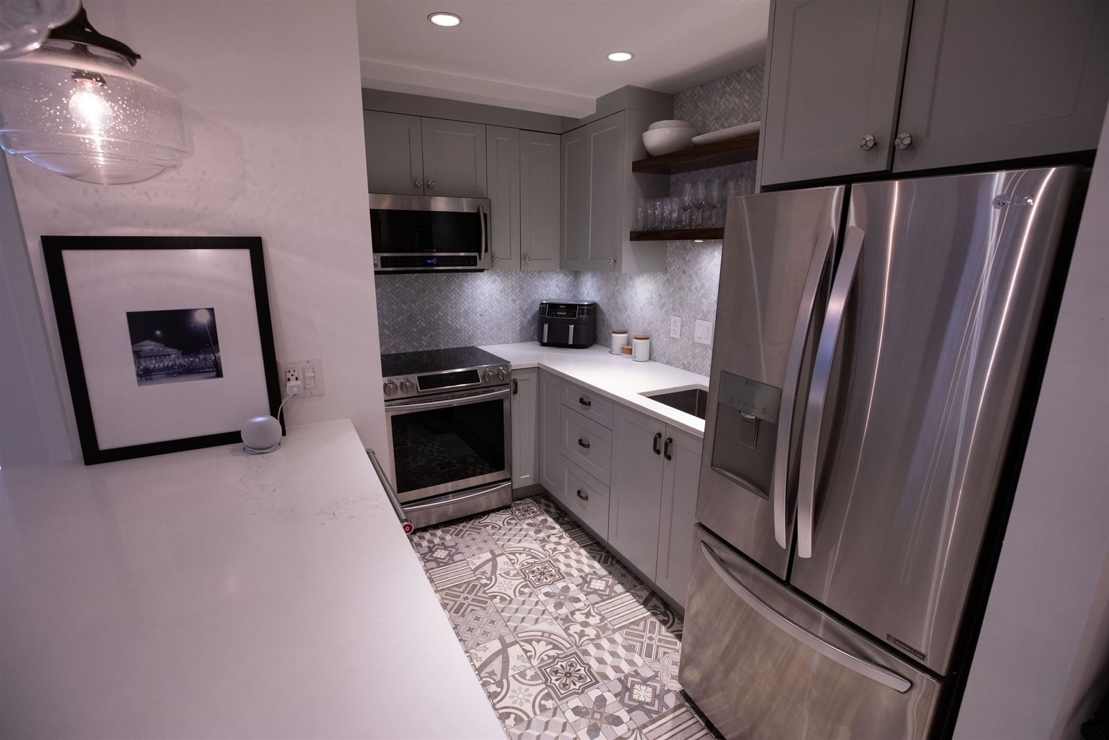 Listing Image 12