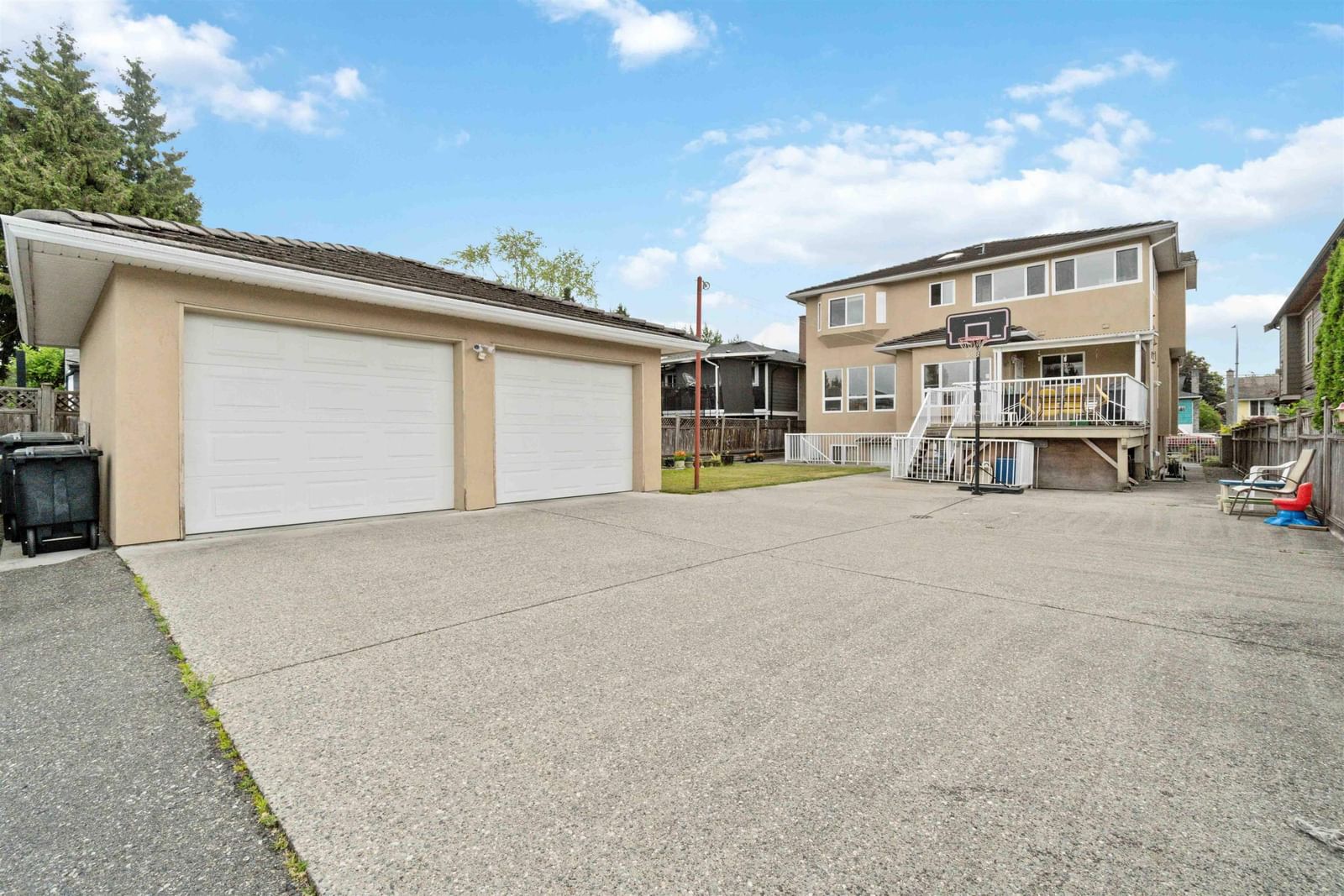 Listing Image 10