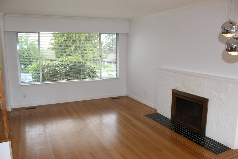 Upper - 9686 Princess Drive, Surrey, V3V 2T4 | Image 3