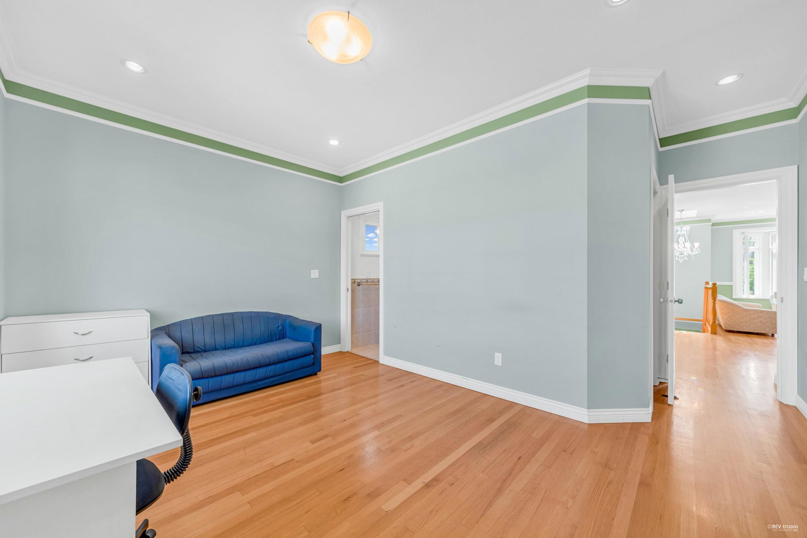 Listing Image 17