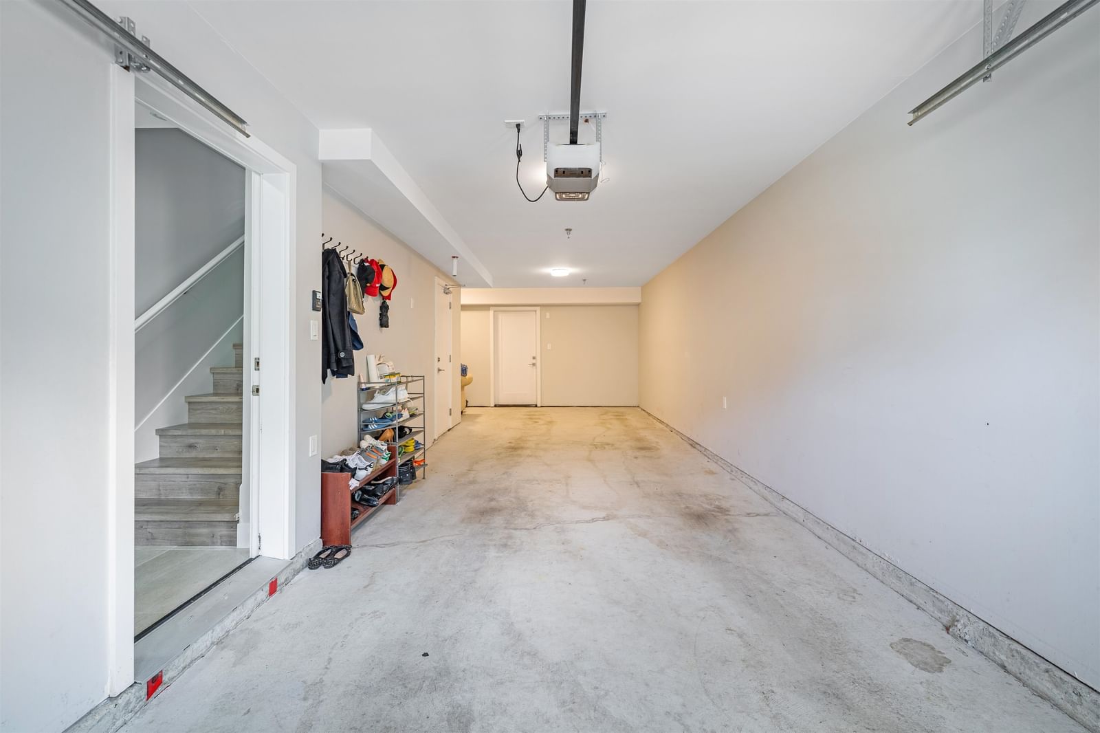 Listing Image 28