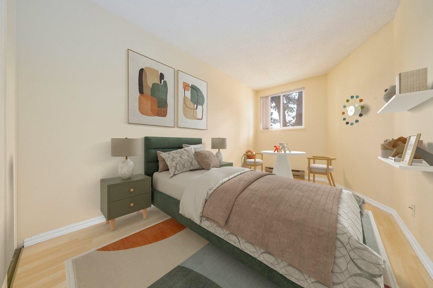 Listing Image 6