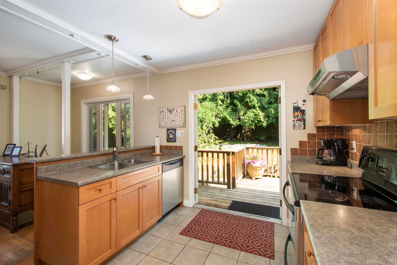 Listing Image 9