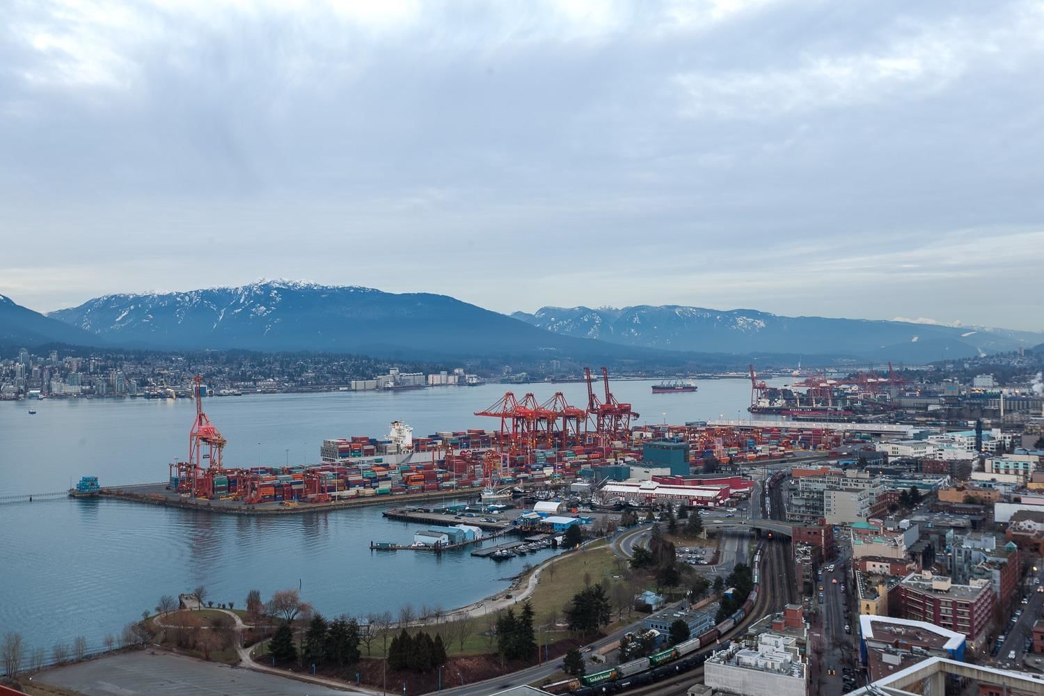 Listing Image 11