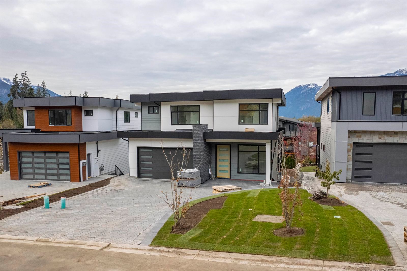 Listing Image 22