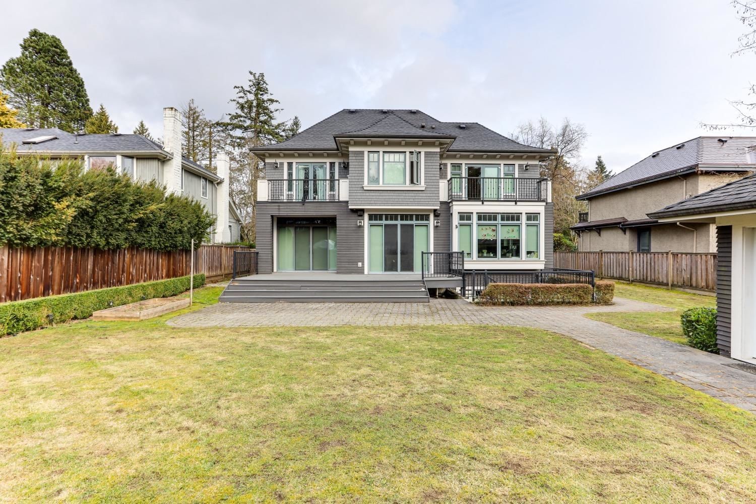 Listing Image 11
