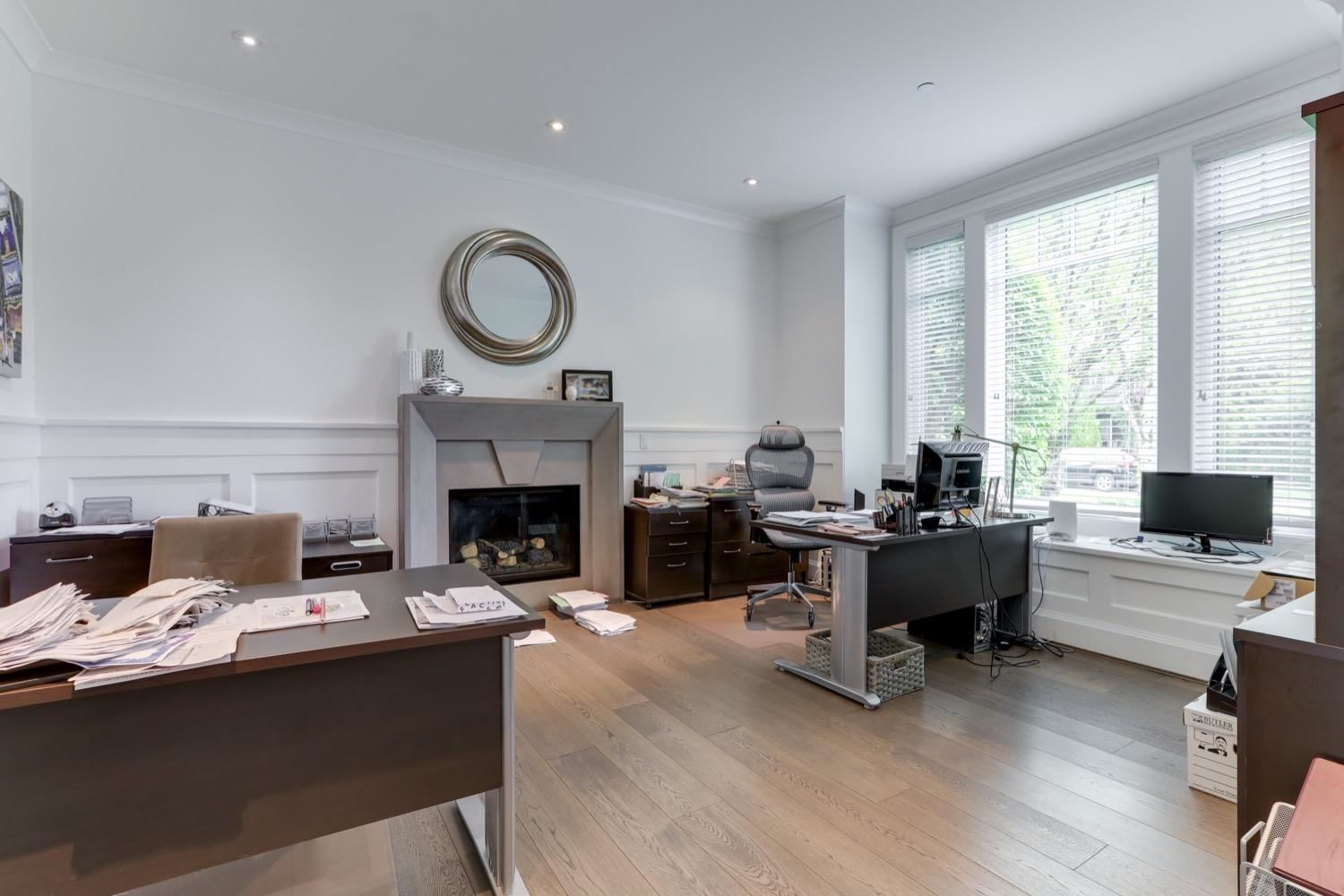Listing Image 16