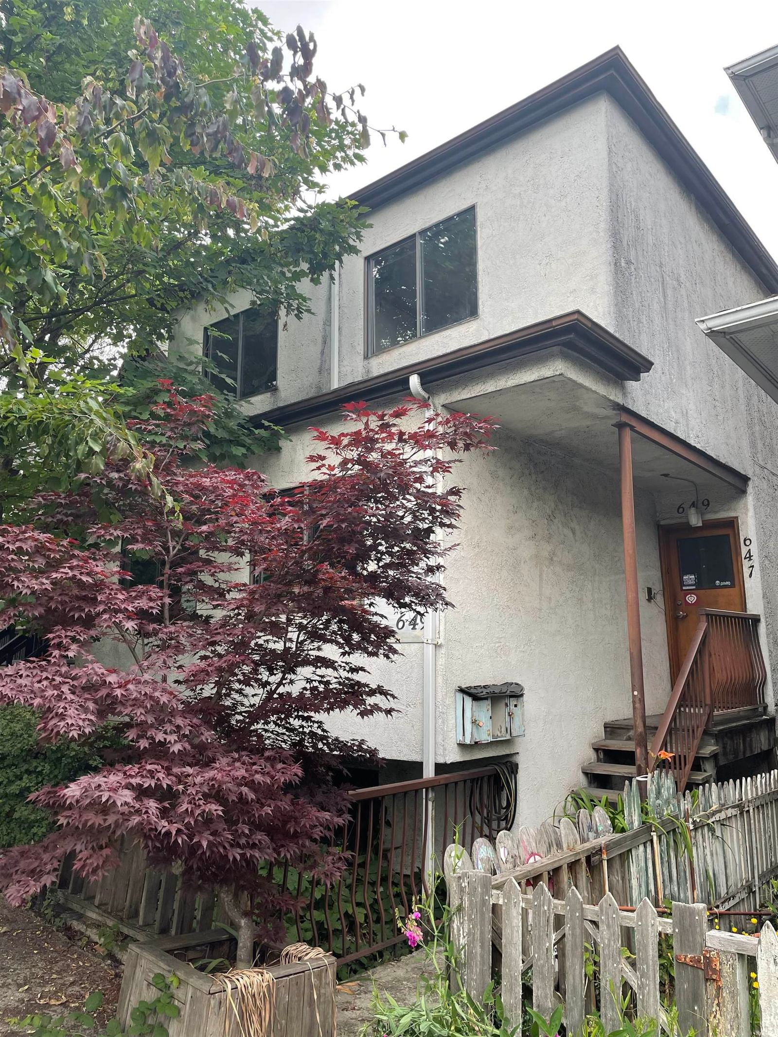 Listing Image 1