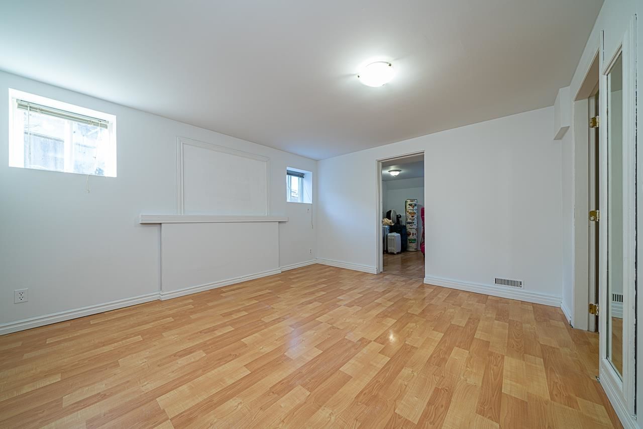 Listing Image 20