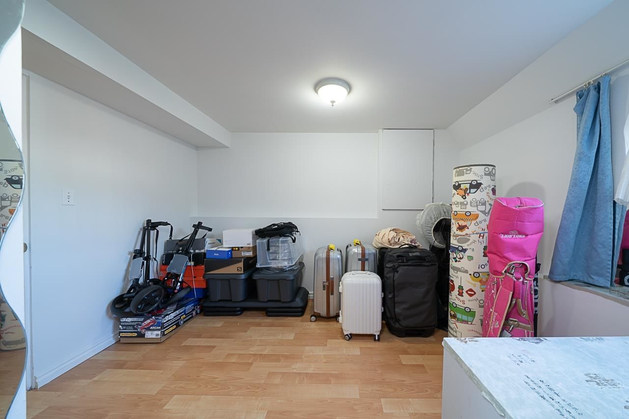 Listing Image 21