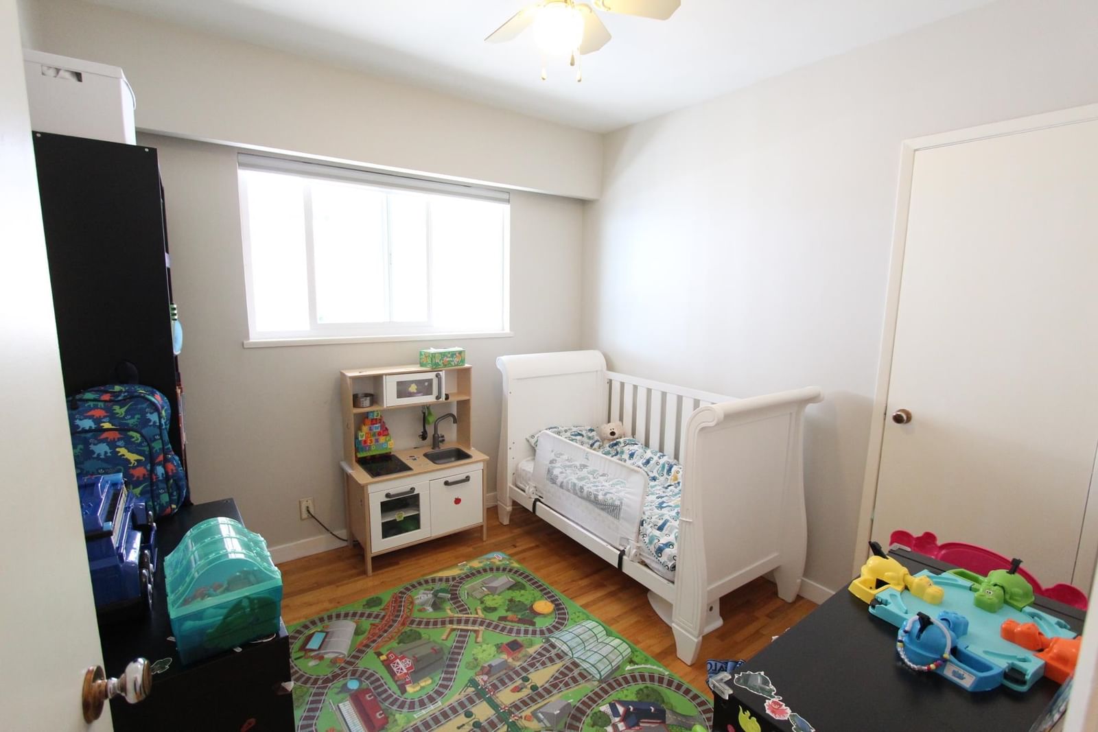 Listing Image 13
