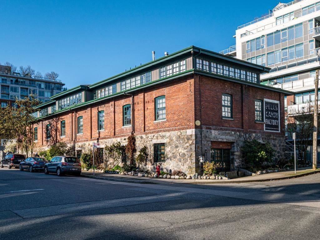 Listing Image 1