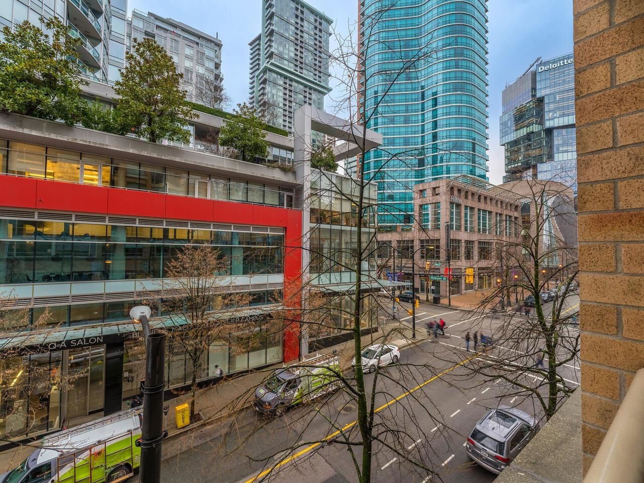 Listing Image 12