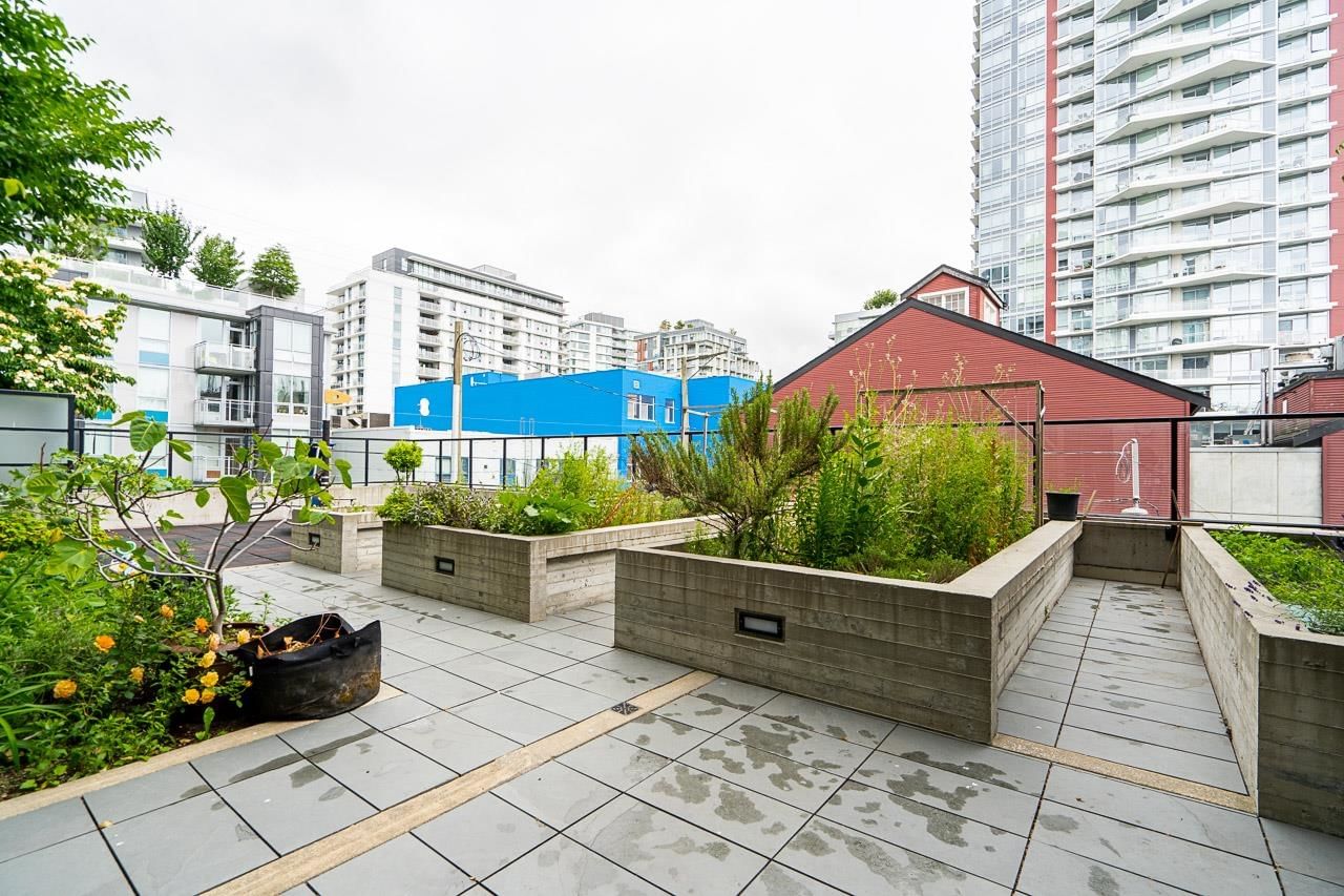 Listing Image 22