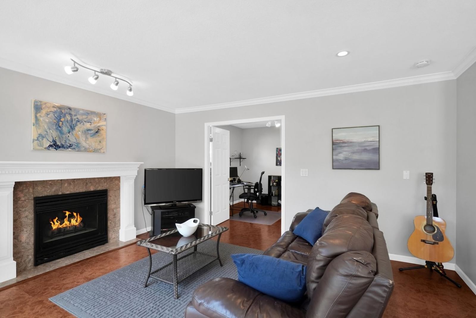 Listing Image 16
