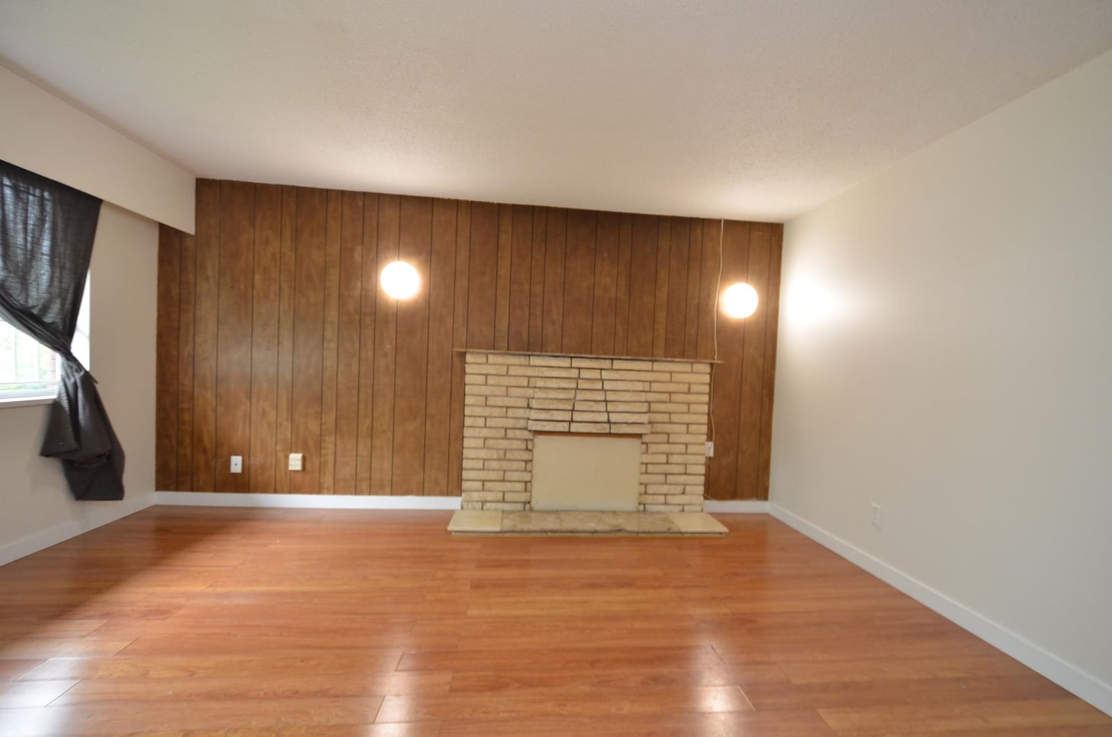 Listing Image 30