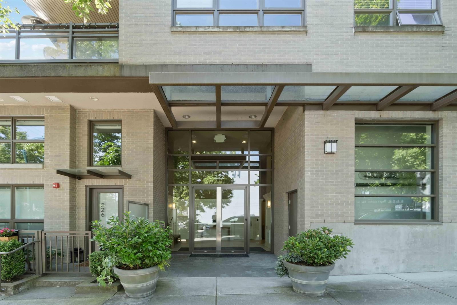 Listing Image 14