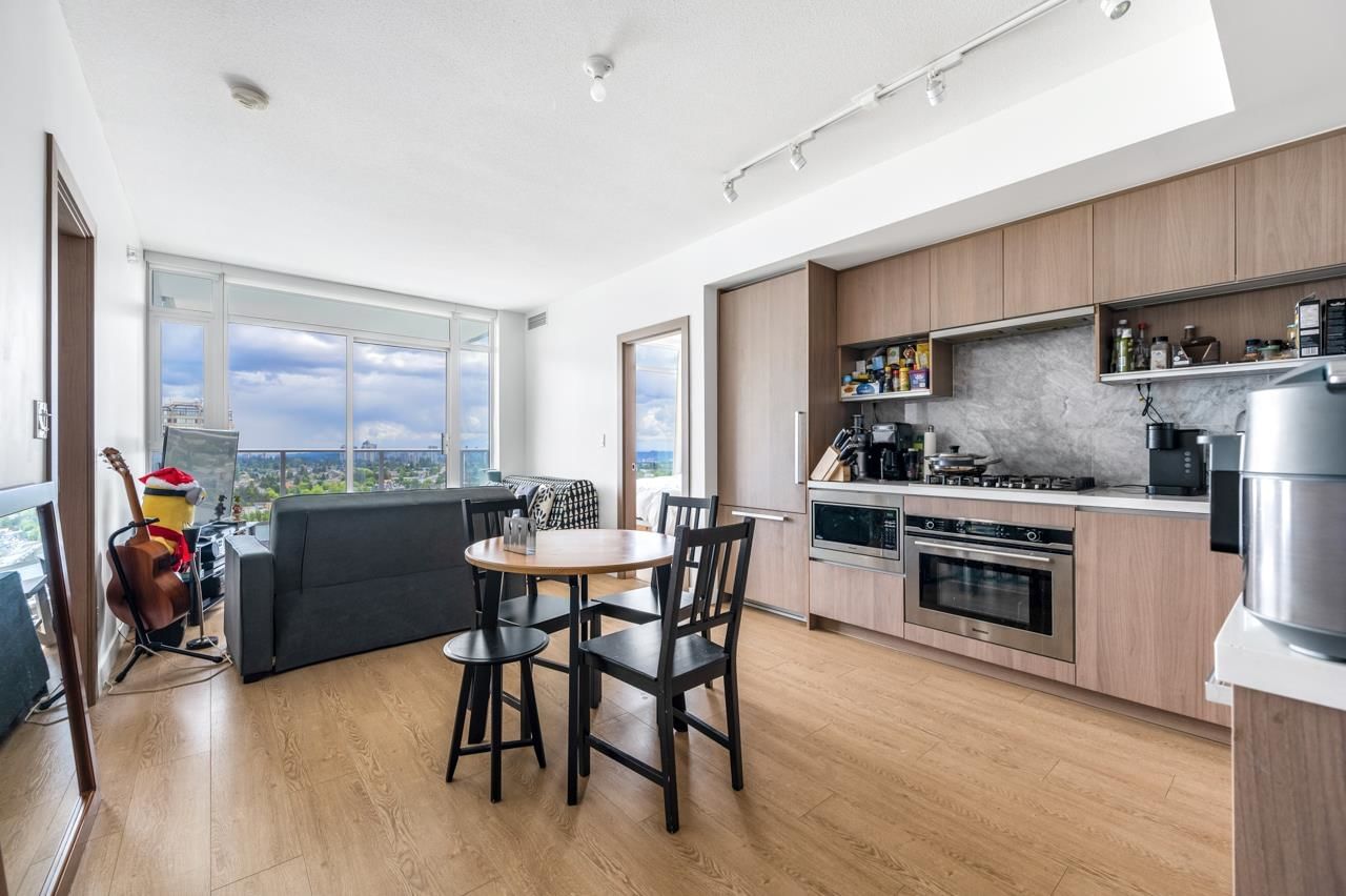 Listing Image 9