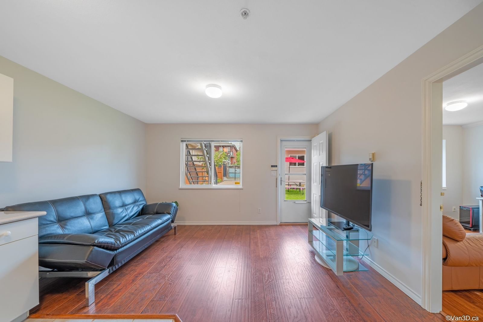 Listing Image 17