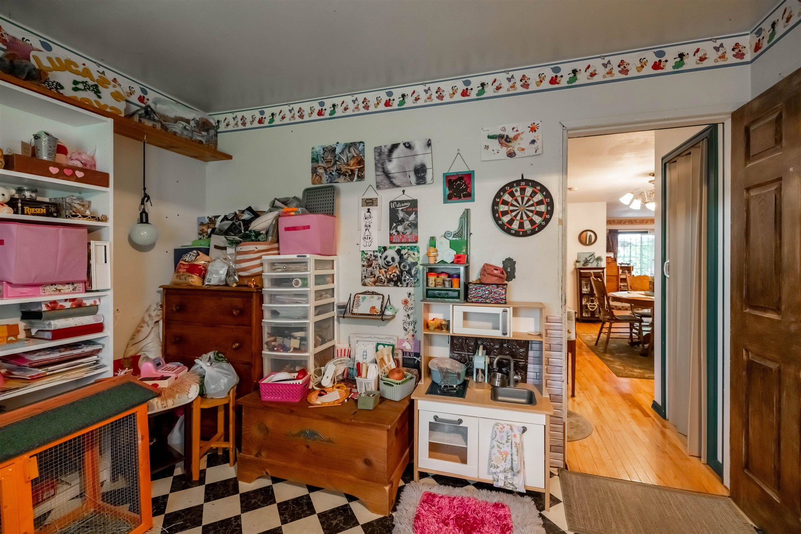 Listing Image 16