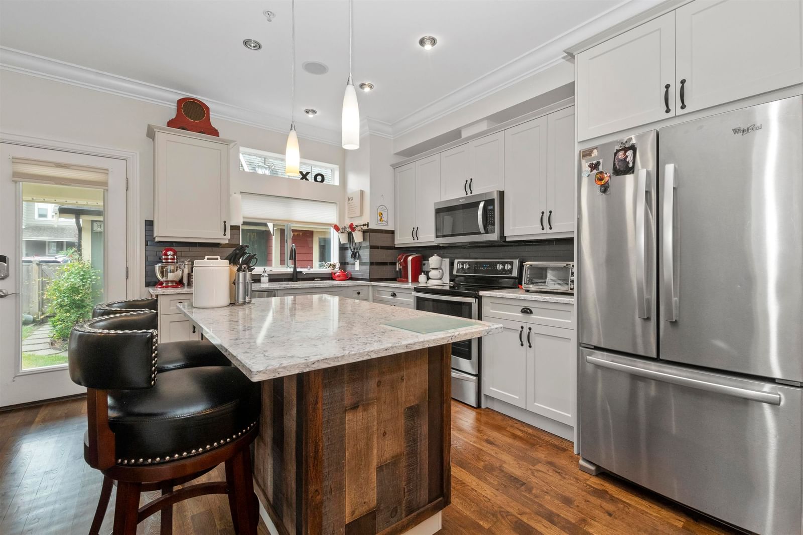 Listing Image 13