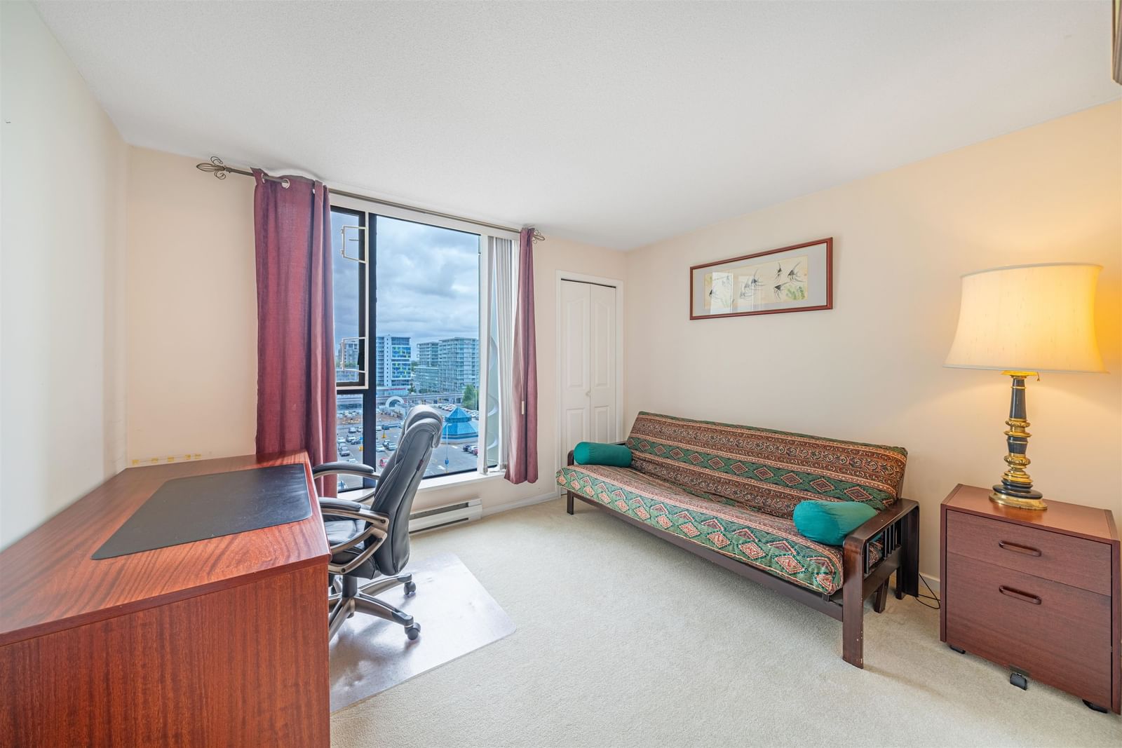Listing Image 9