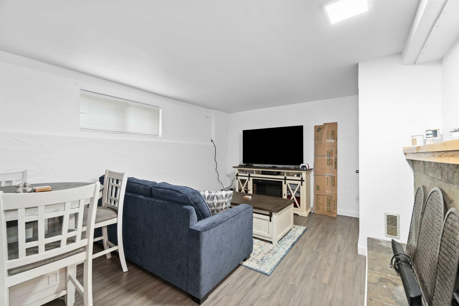 Listing Image 18