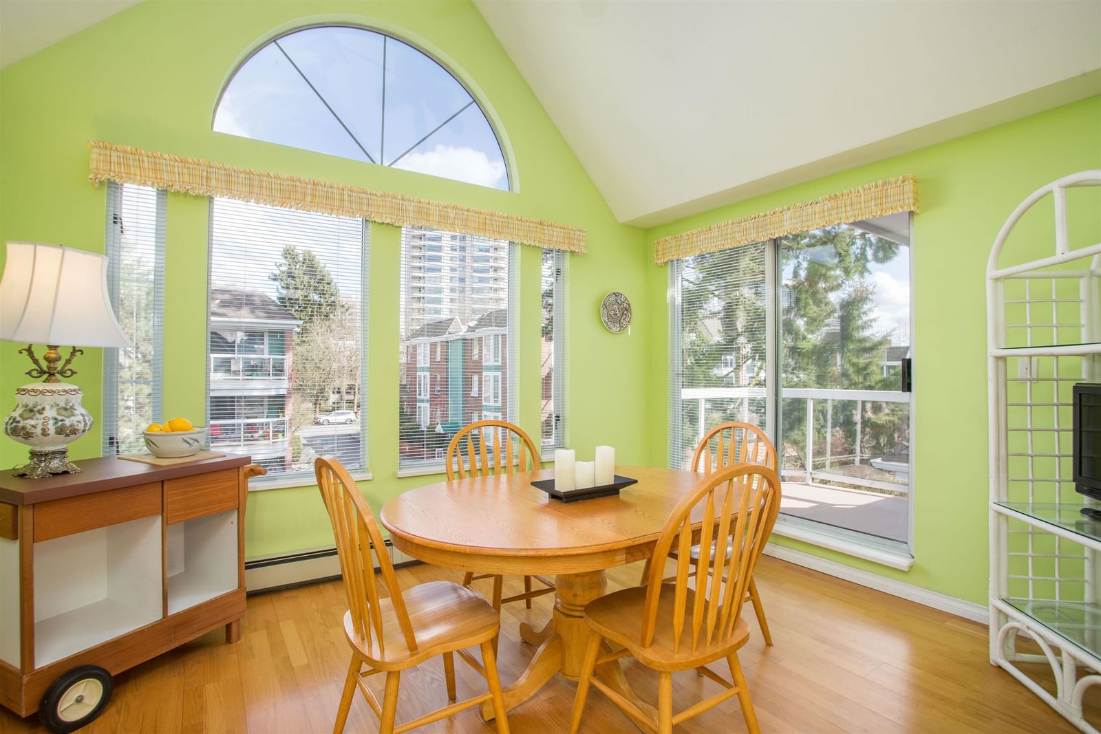 Listing Image 14