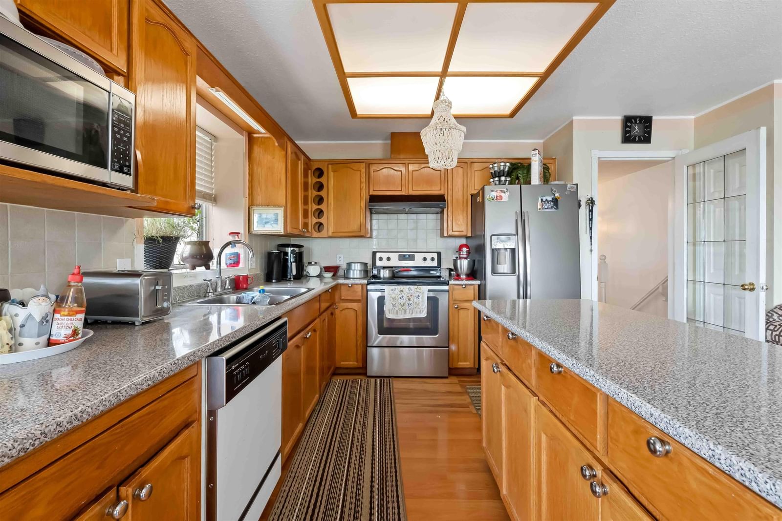 Listing Image 16