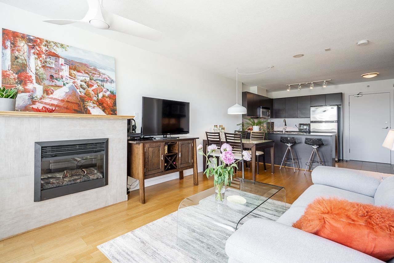 Listing Image 10