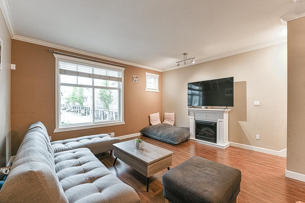 Listing Image 17