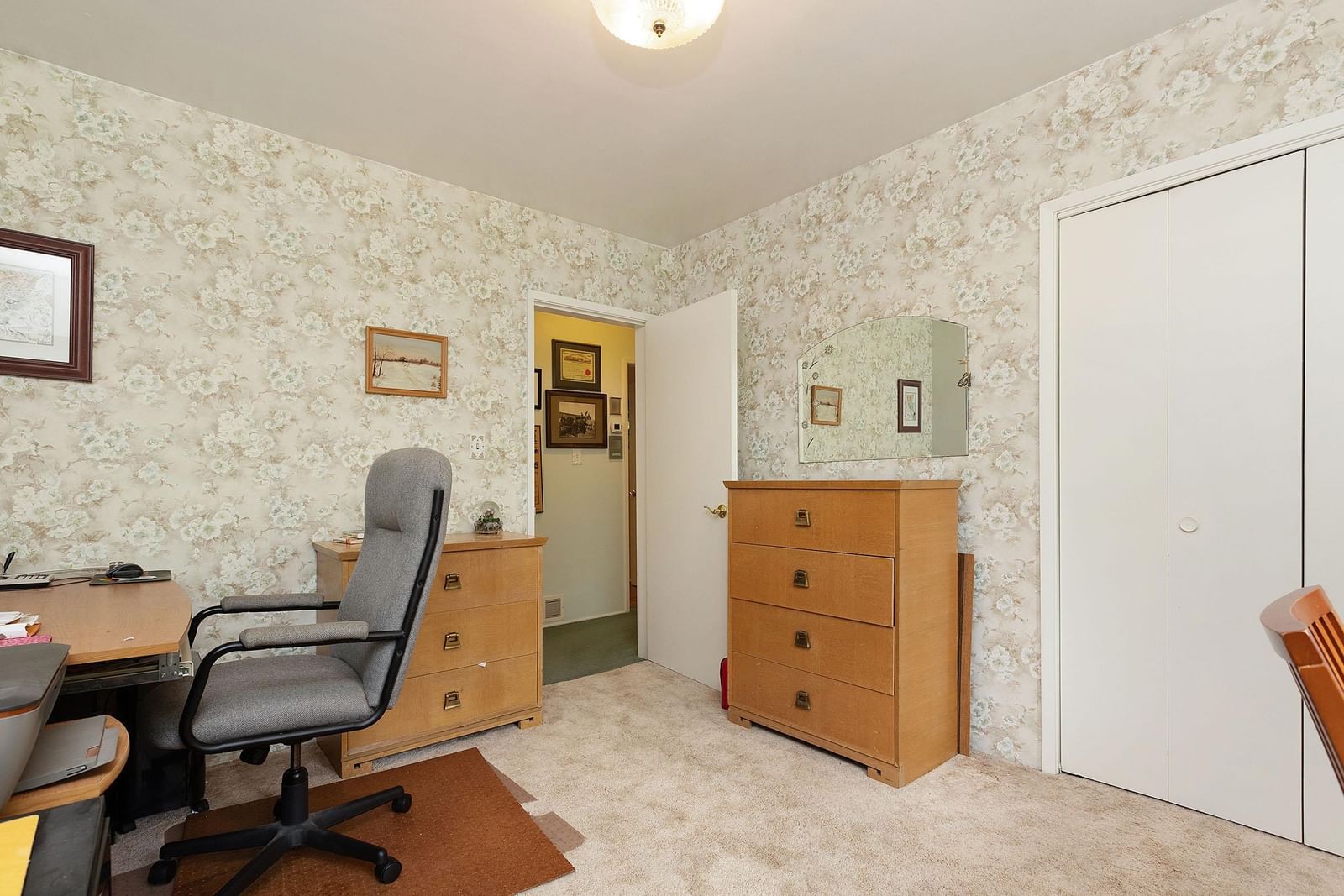 Listing Image 17