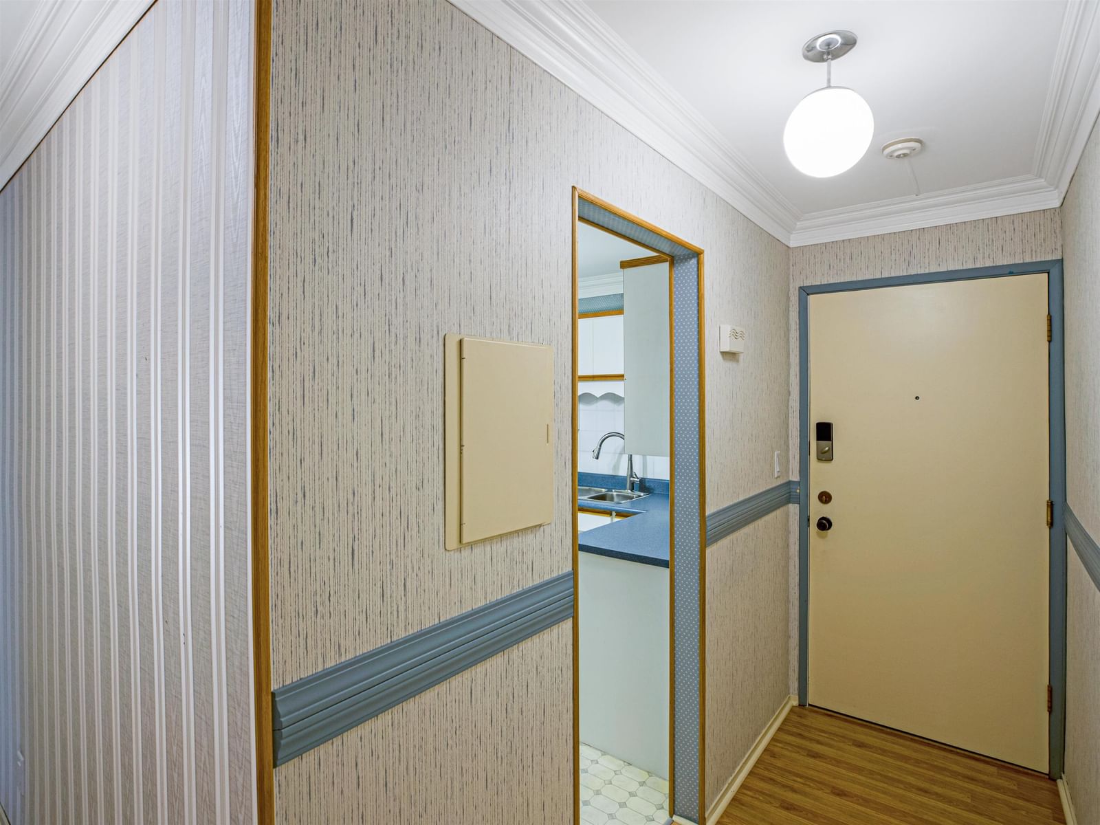 Listing Image 15