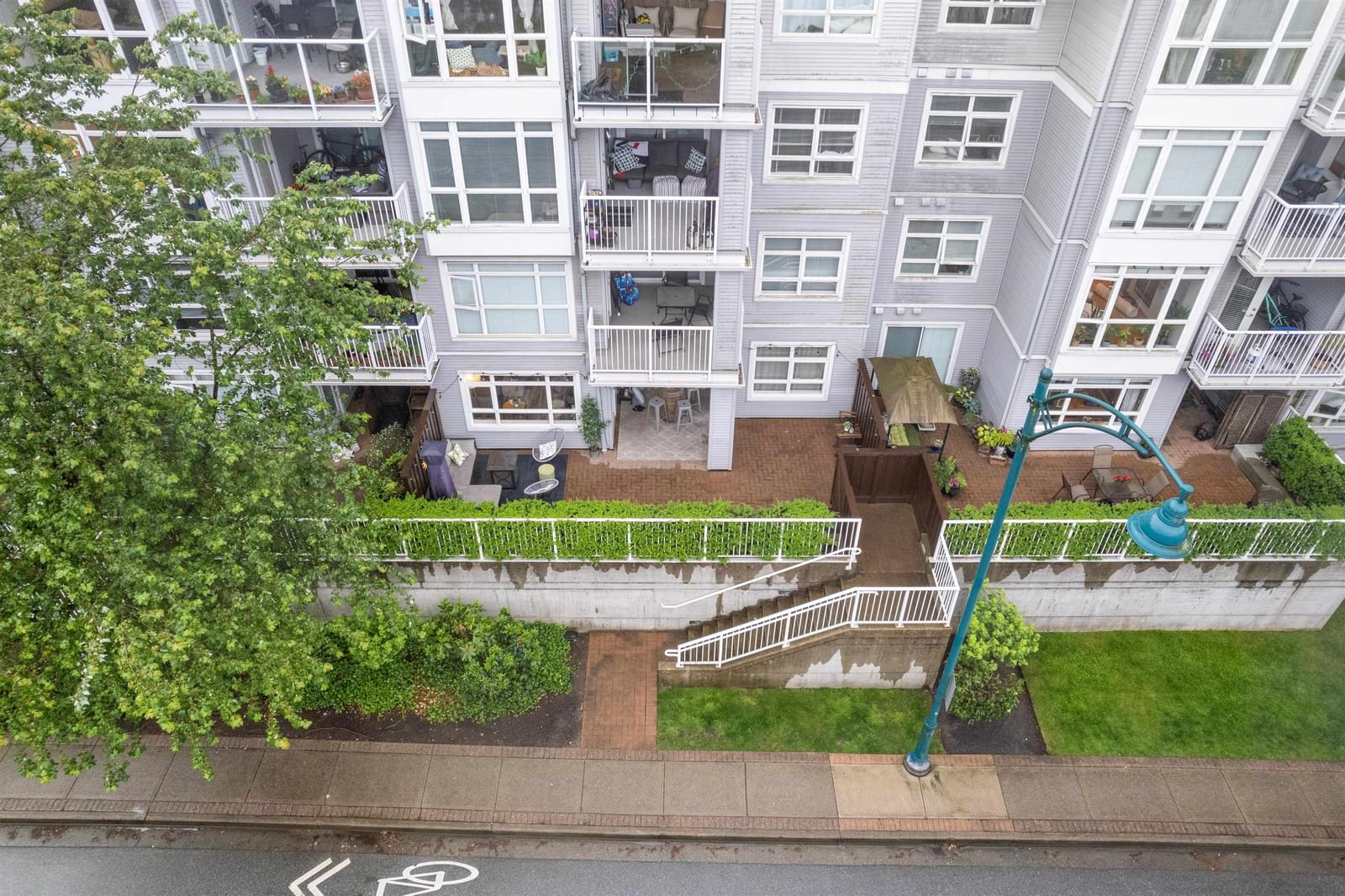 Listing Image 19