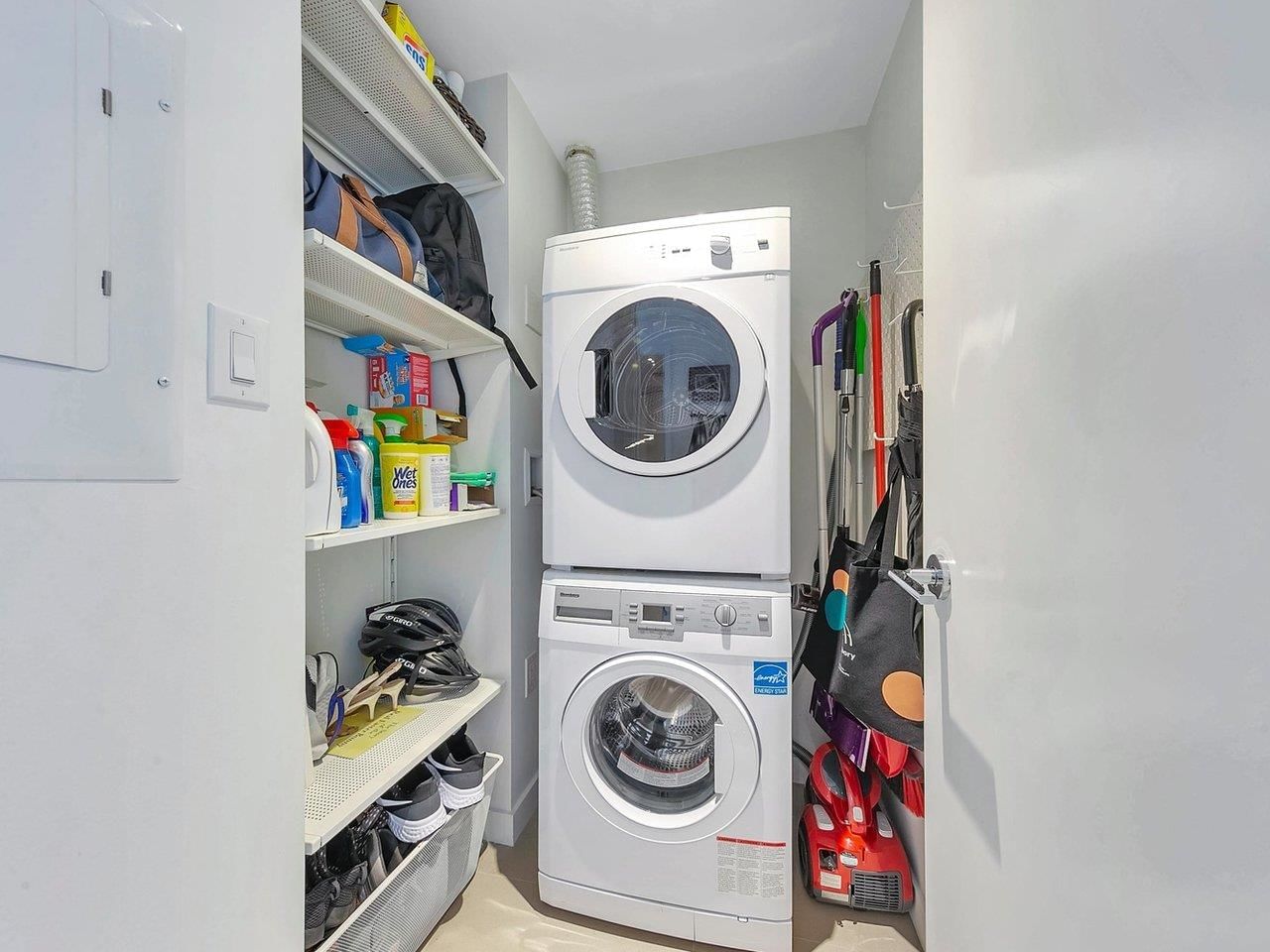 Listing Image 17