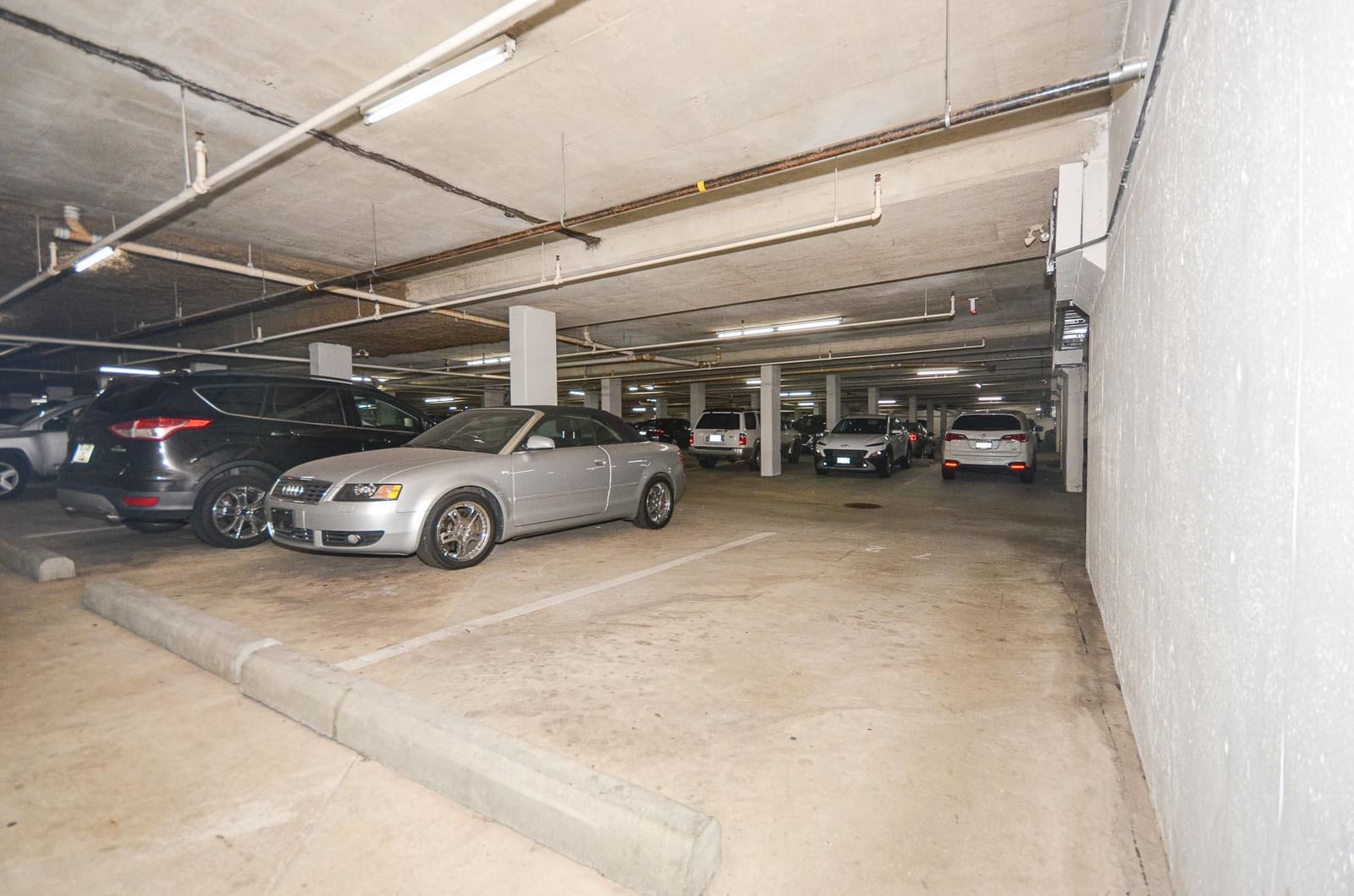 Listing Image 30
