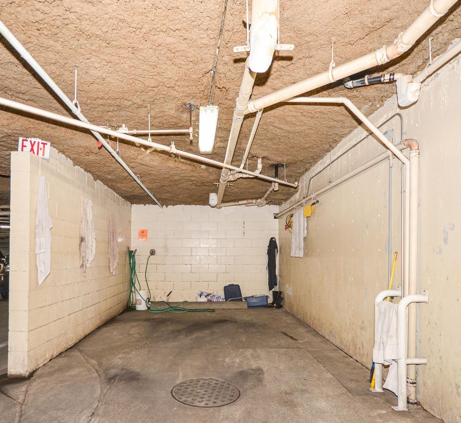 Listing Image 32