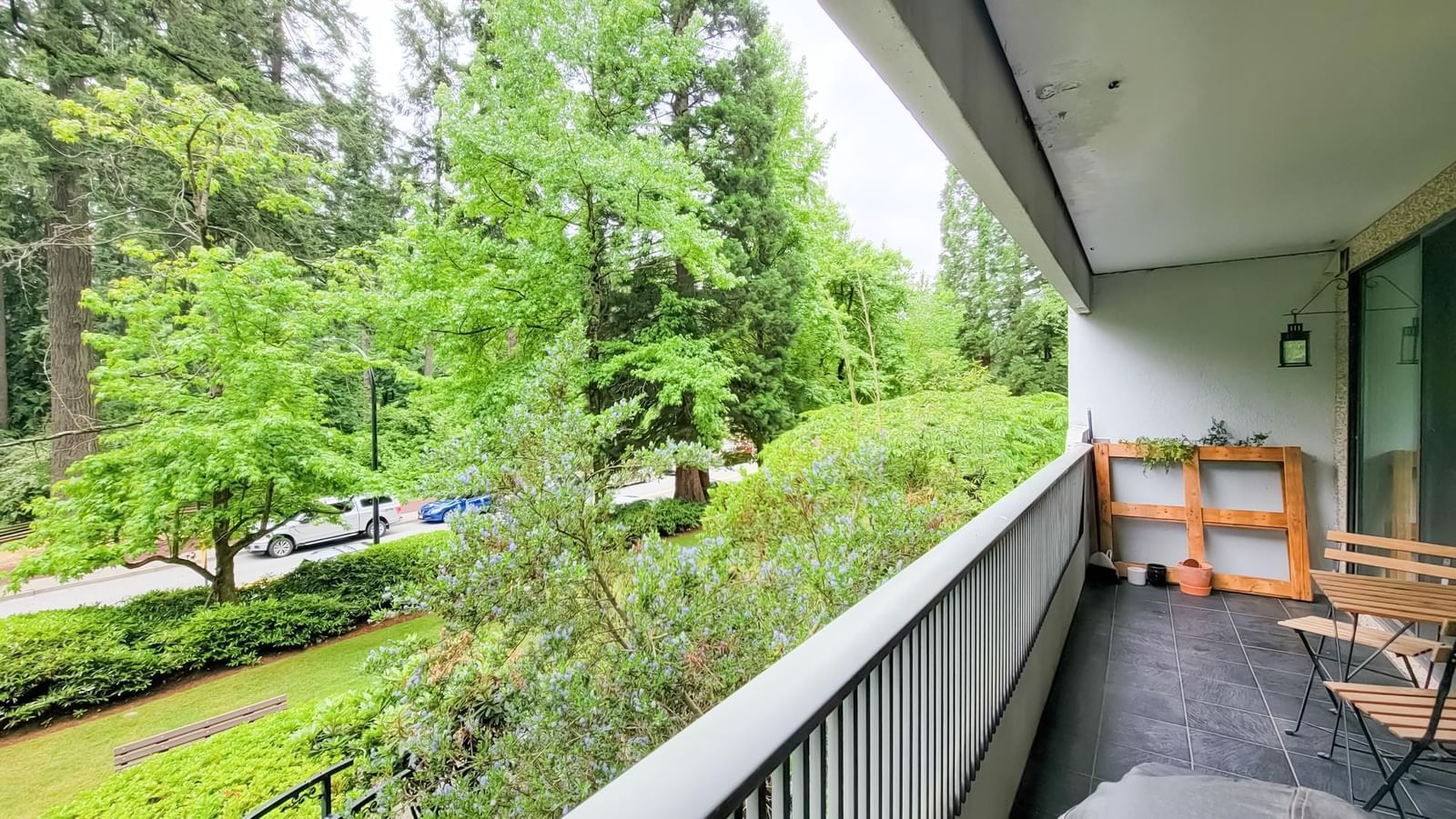 Listing Image 17
