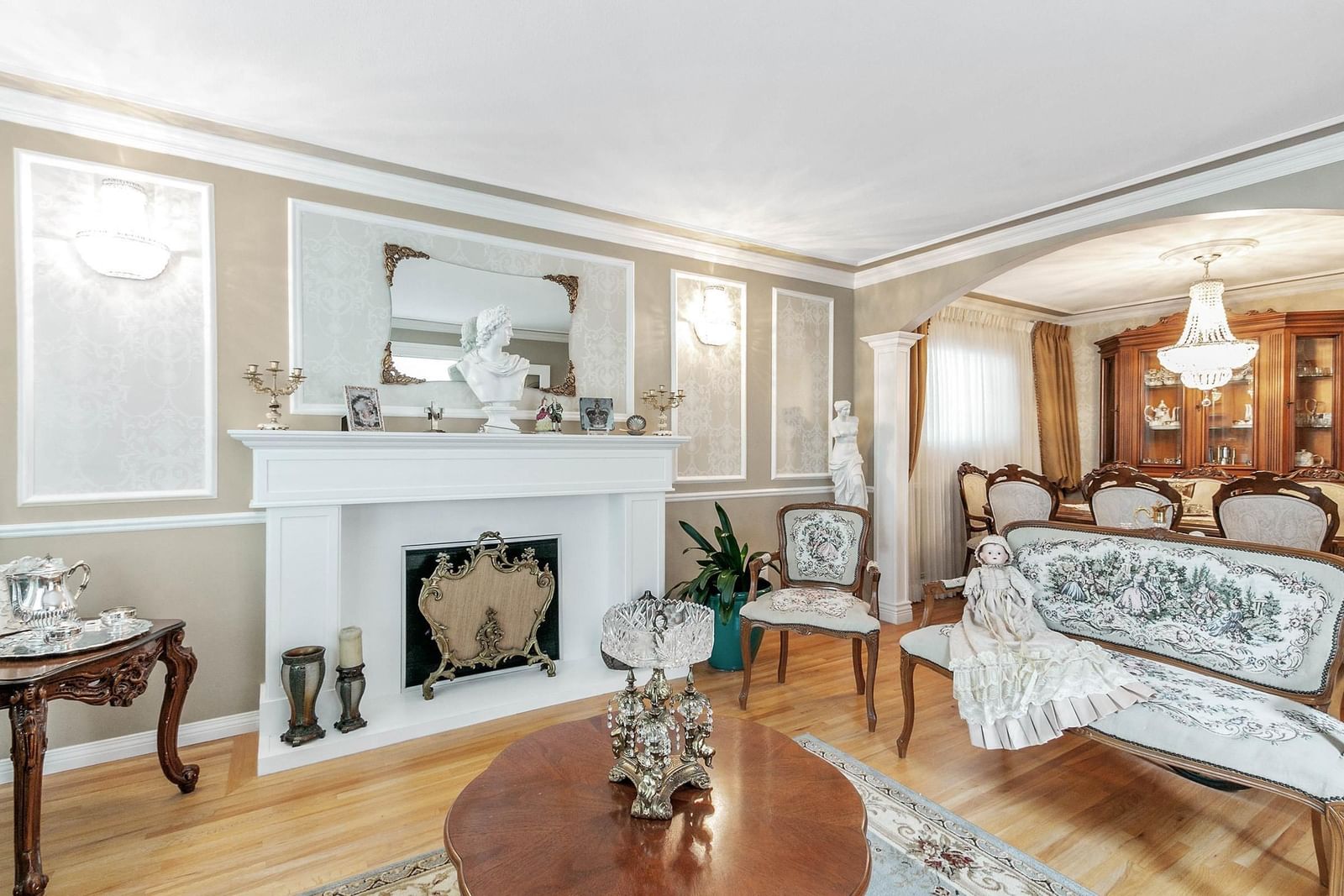 Listing Image 3