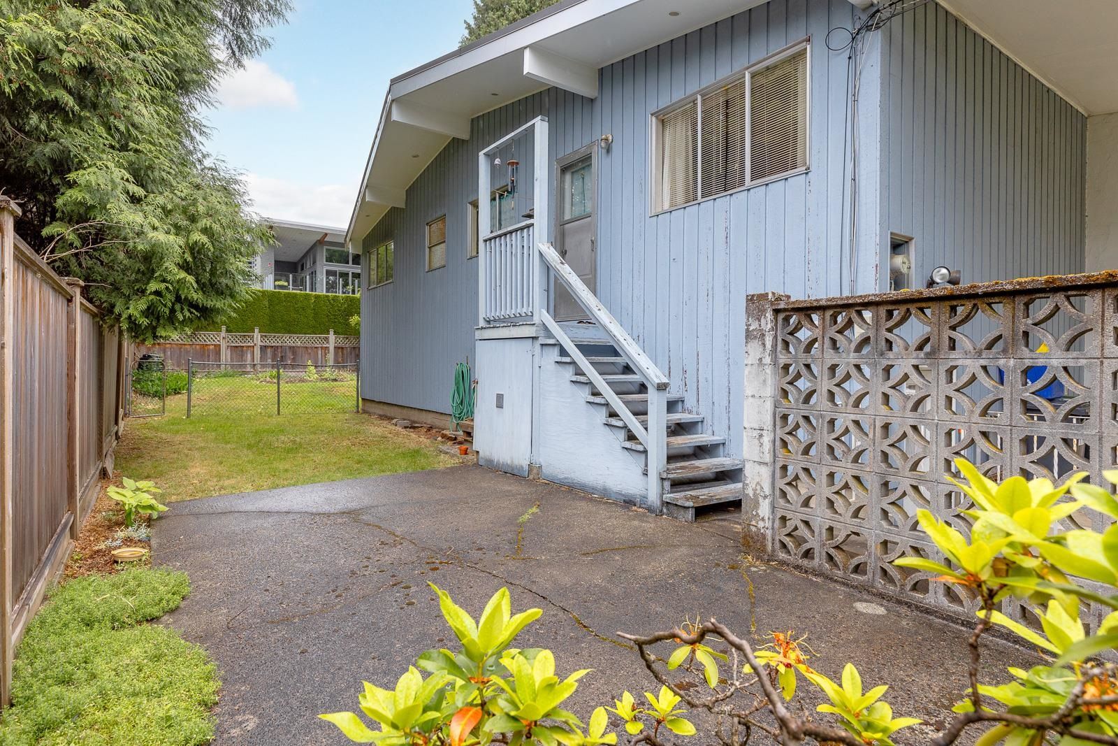 Listing Image 27