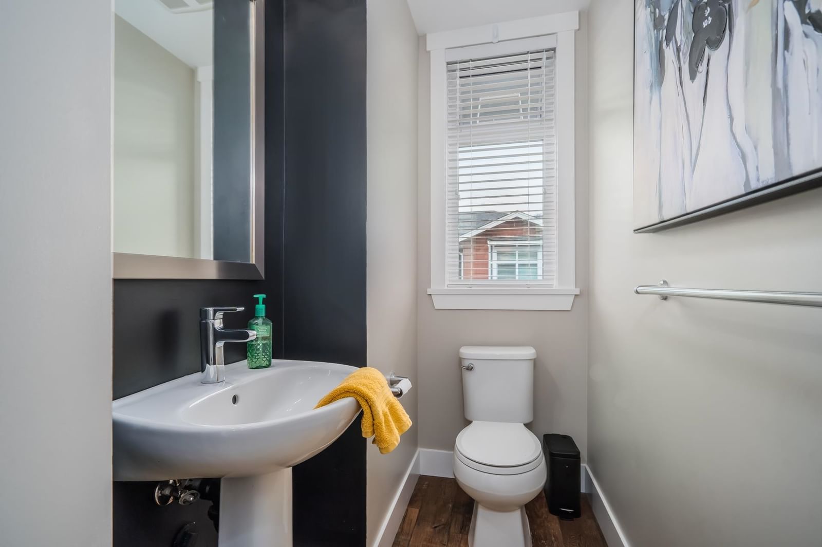 Listing Image 15