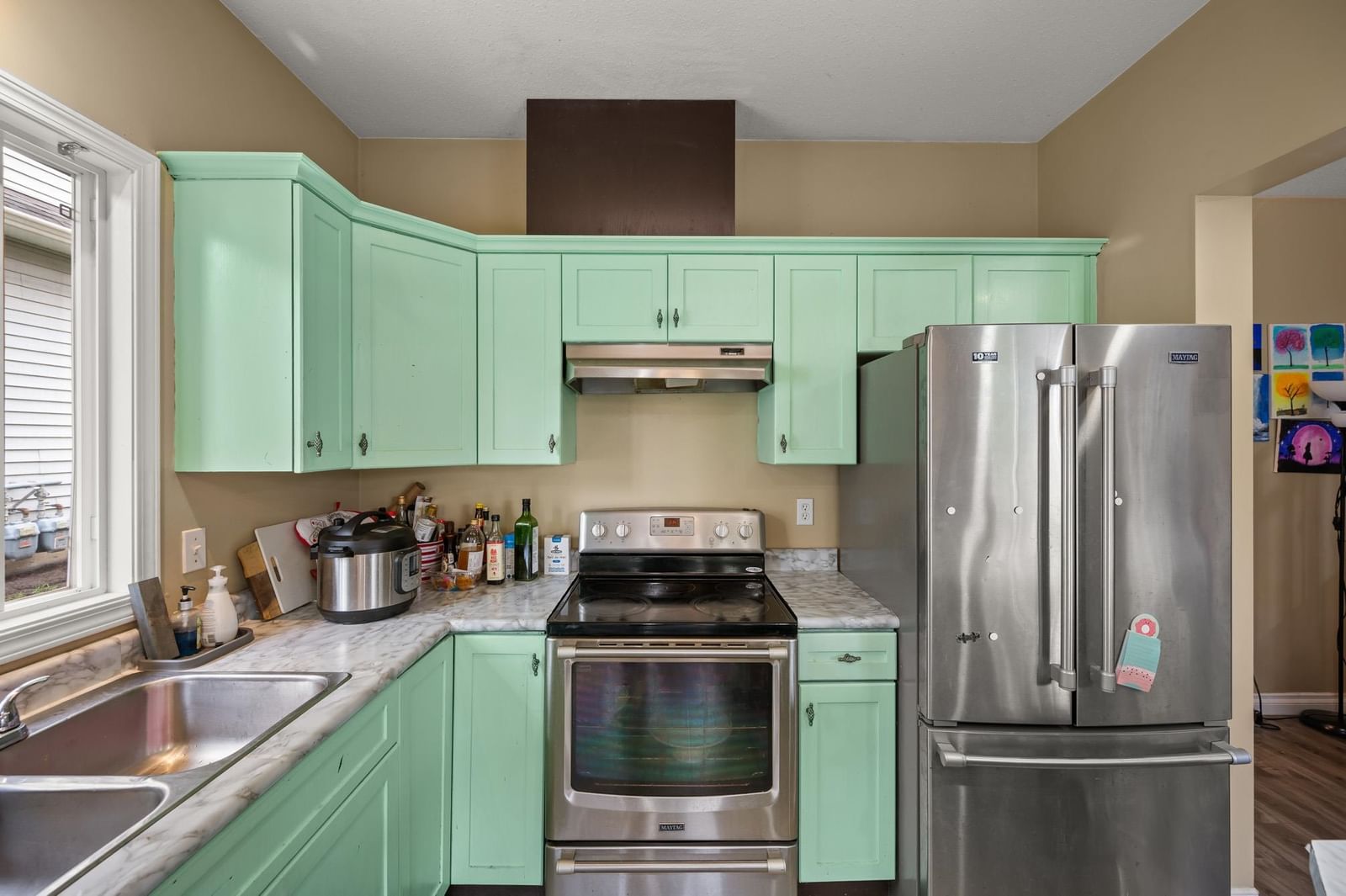 Listing Image 12