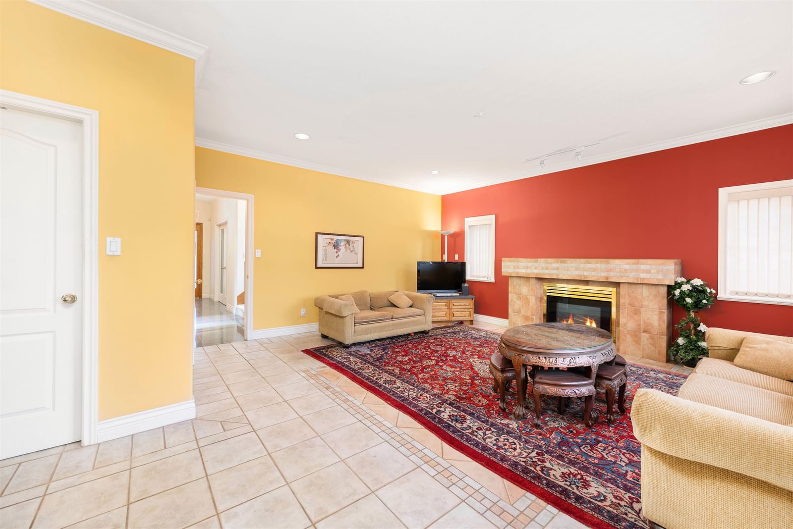 Listing Image 8