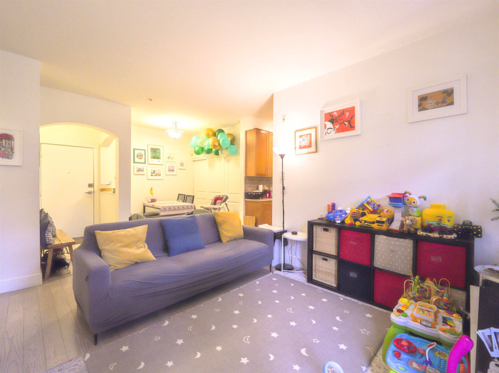 Listing Image 11