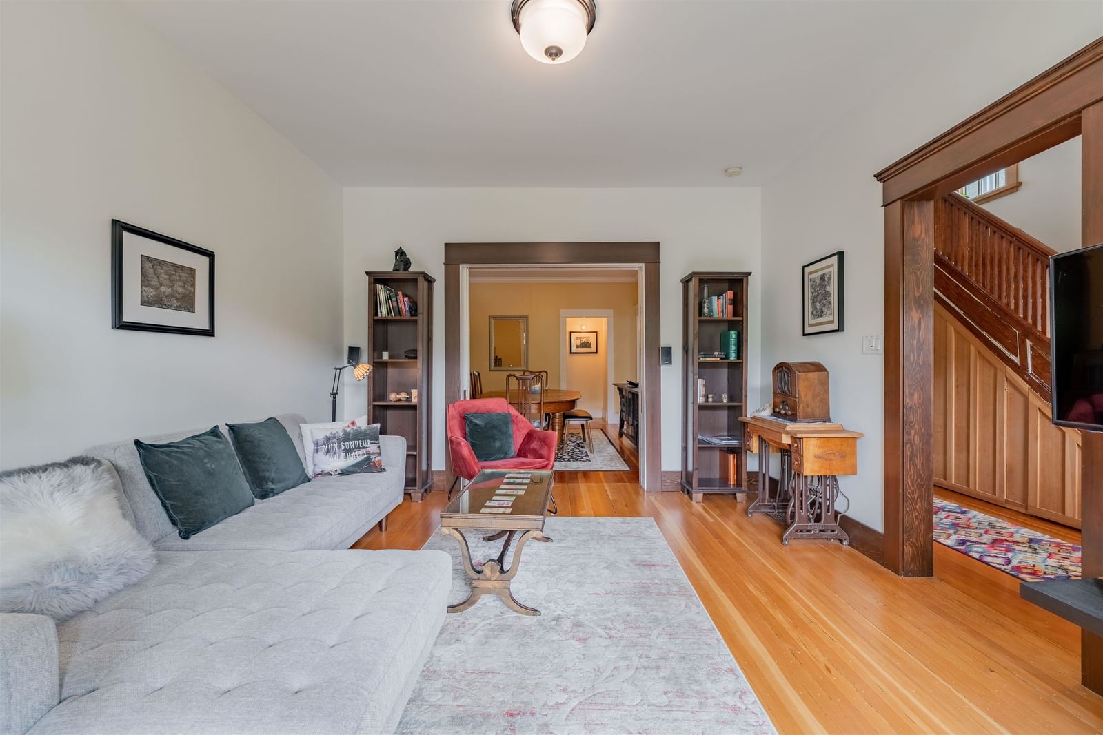 Listing Image 8